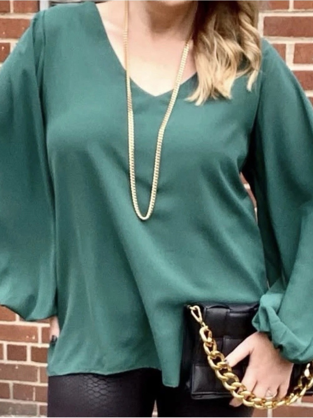 Qearal Women's Emerald Green V-Neck Blouse Balloon Sleeve, Excellent Condition